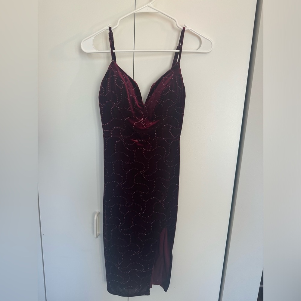 Macy’s red cocktail dress small